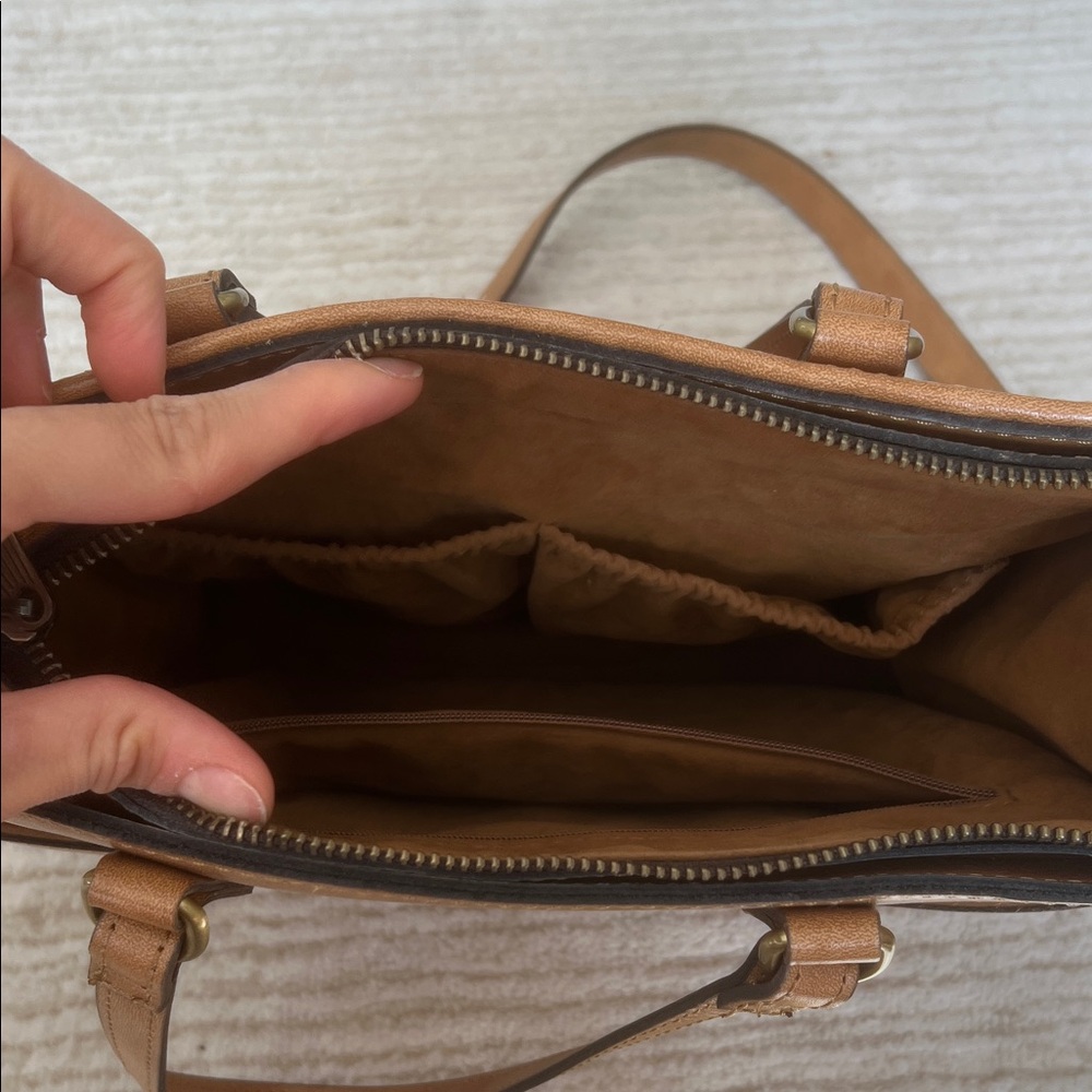 Patricia Nash Tan Woven Leather Shoulder Bag - Picture 5 of 11